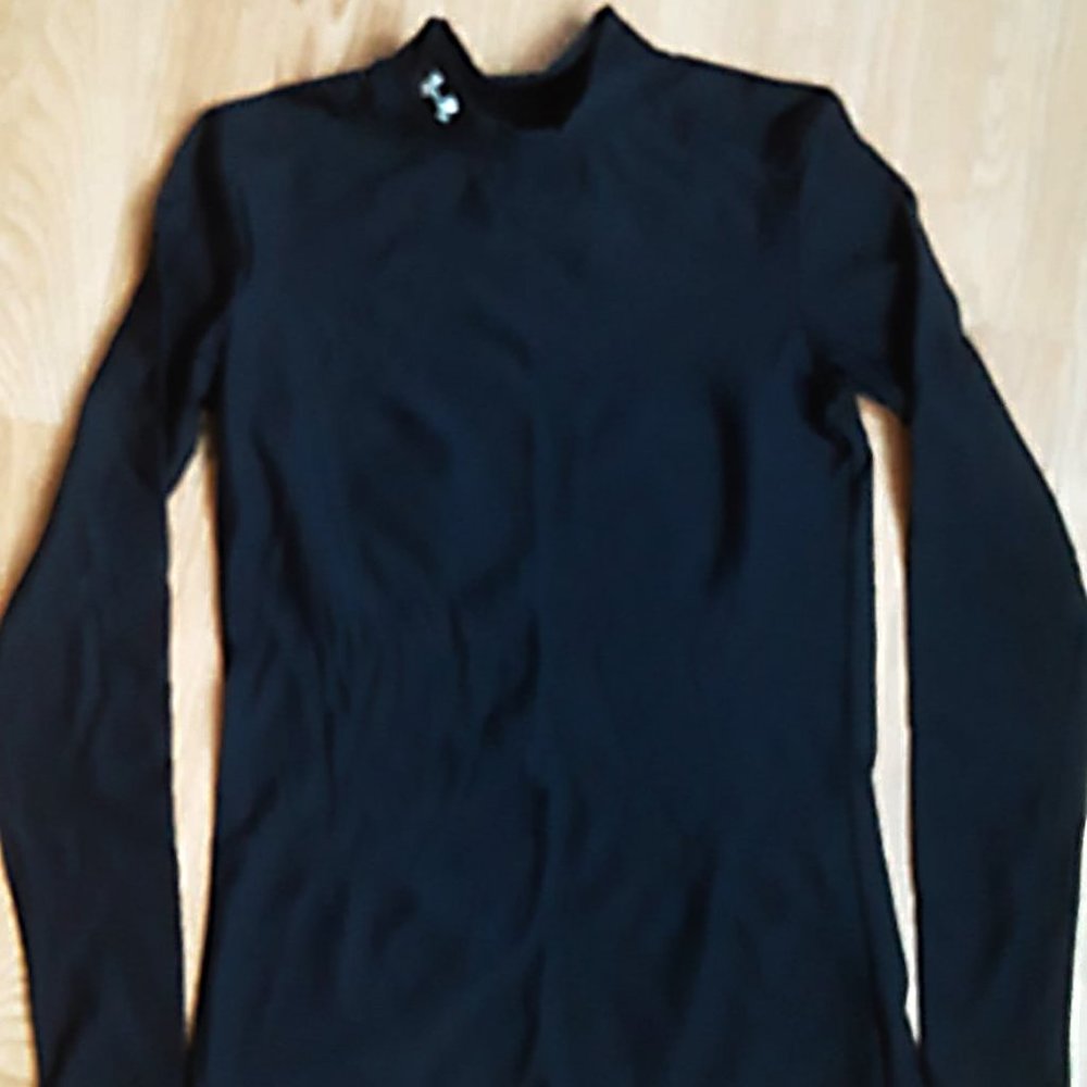 Under Armour Long Sleeve Mock Turtleneck